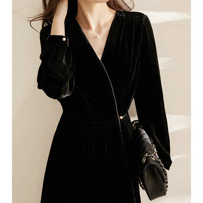 2025 Early spring temperament war dress, silk velvet high-end little black dress  new women's mulberry silk Hepburn dress