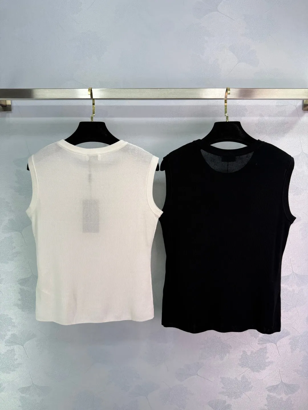 25 new summer knitted vests