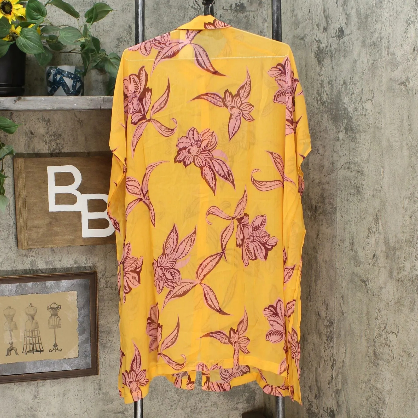 G by Giuliana Women's Printed Sheer Button Front Tunic Top