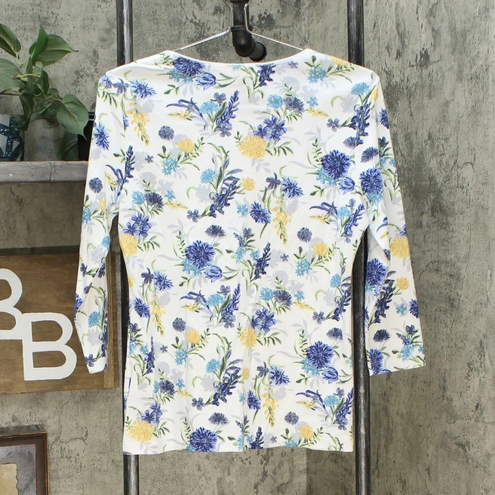 Karen Scott Women's 3/4 Sleeve Botanical Scoop T-Shirt