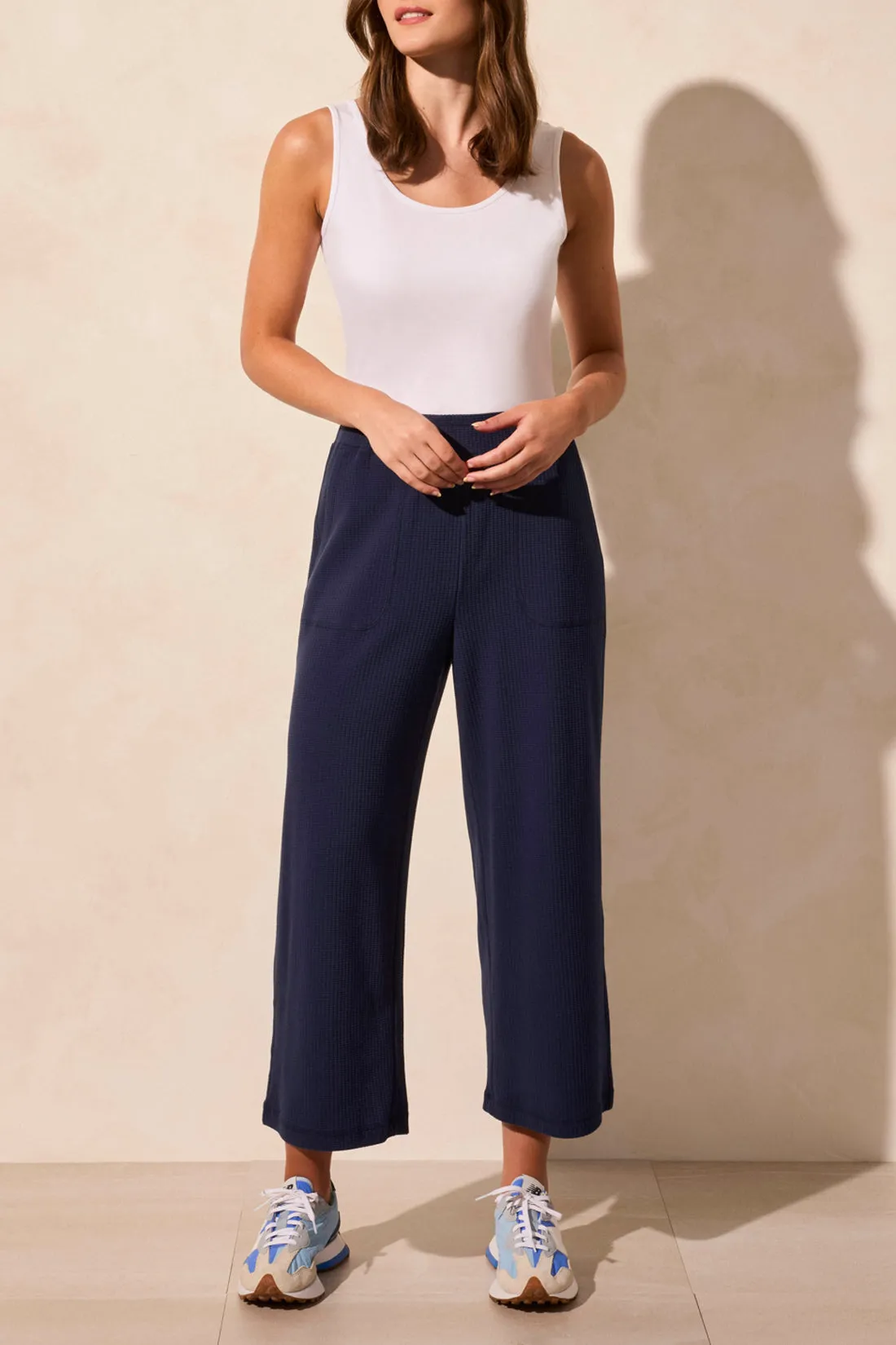 Pull On Capri - Jet Blue