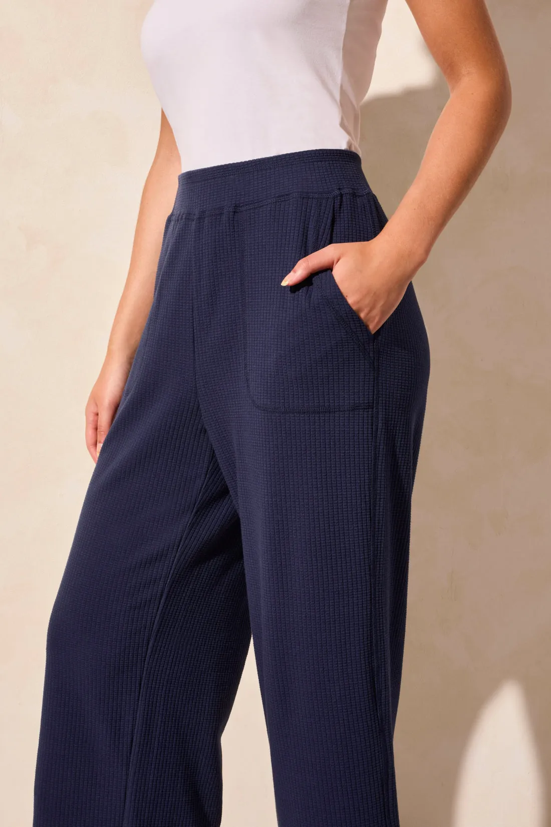Pull On Capri - Jet Blue