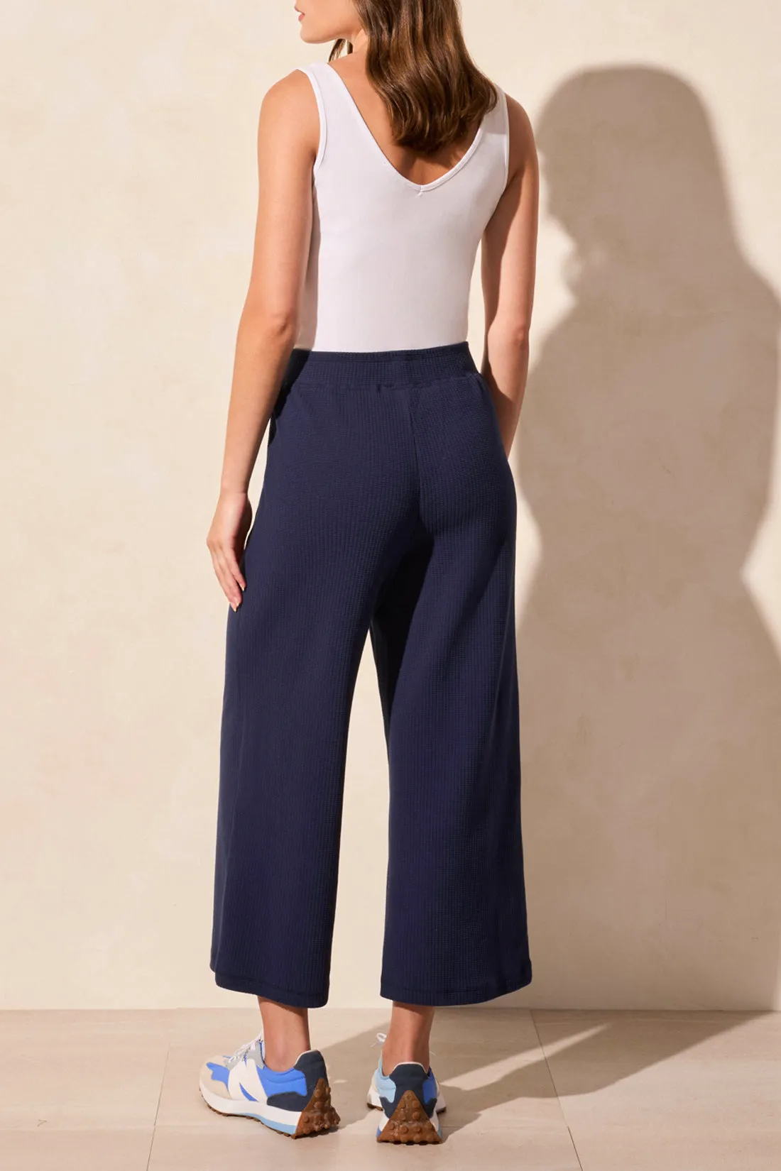 Pull On Capri - Jet Blue