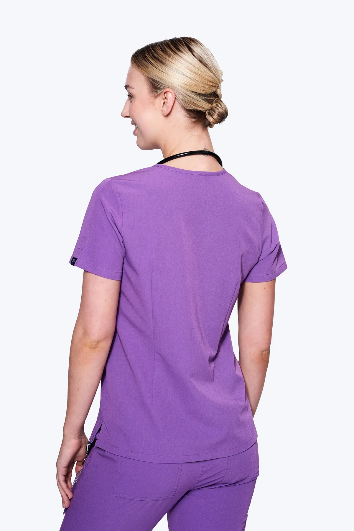 Women's 3-Pocket Scrub Top