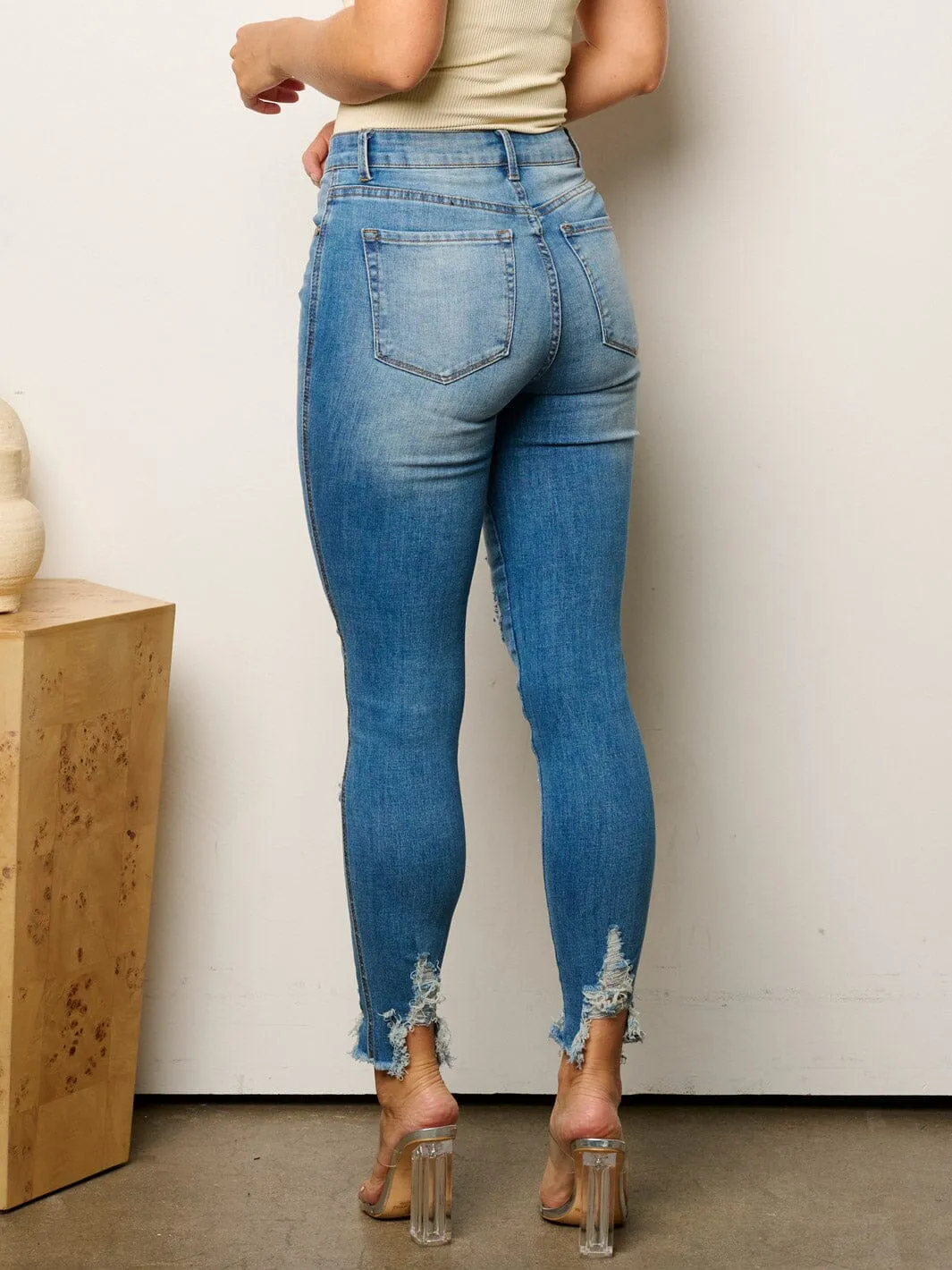 WOMEN'S BUTTON CLOSURE STRETCH DISTRESS DENIM SKINNY JEANS