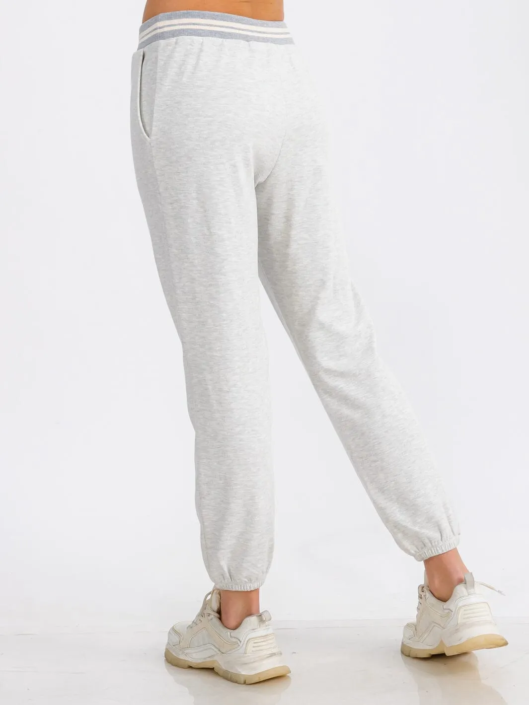 WOMEN'S ELASTIC WAIST FRONT POCKET JOGGER SWEATPANTS