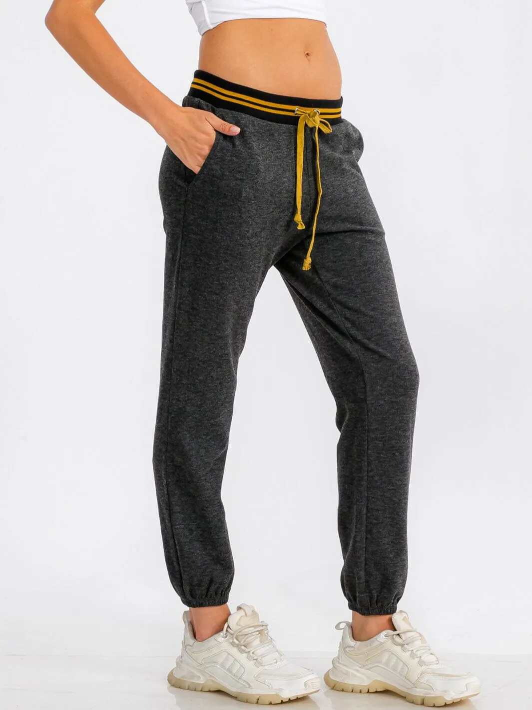 WOMEN'S ELASTIC WAIST FRONT POCKET JOGGER SWEATPANTS