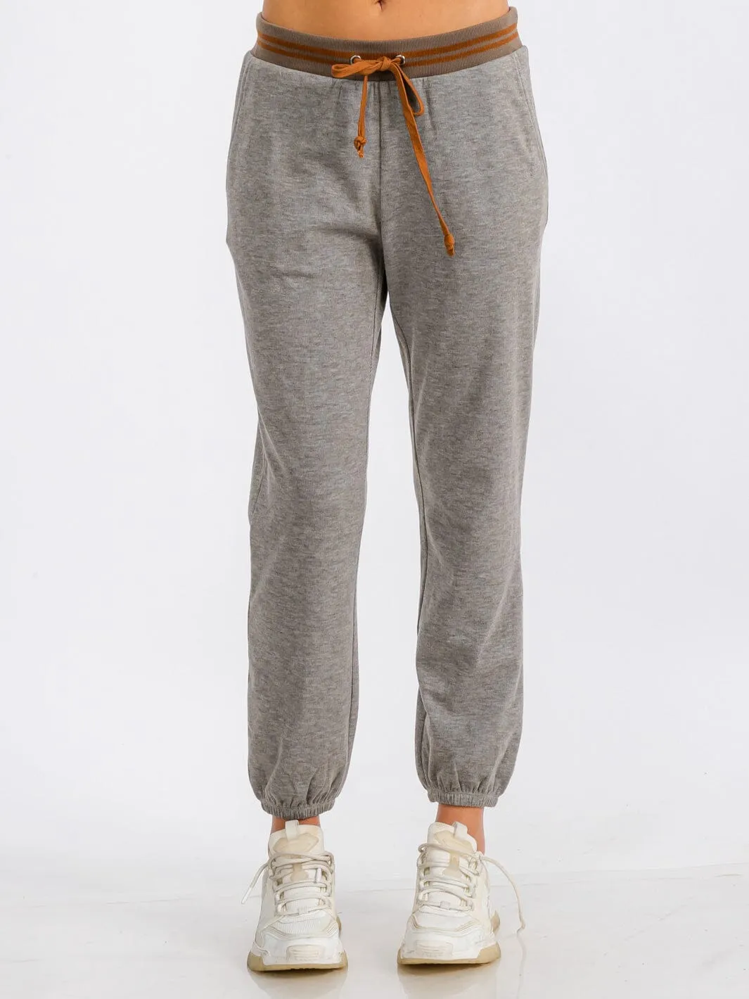 WOMEN'S ELASTIC WAIST FRONT POCKET JOGGER SWEATPANTS