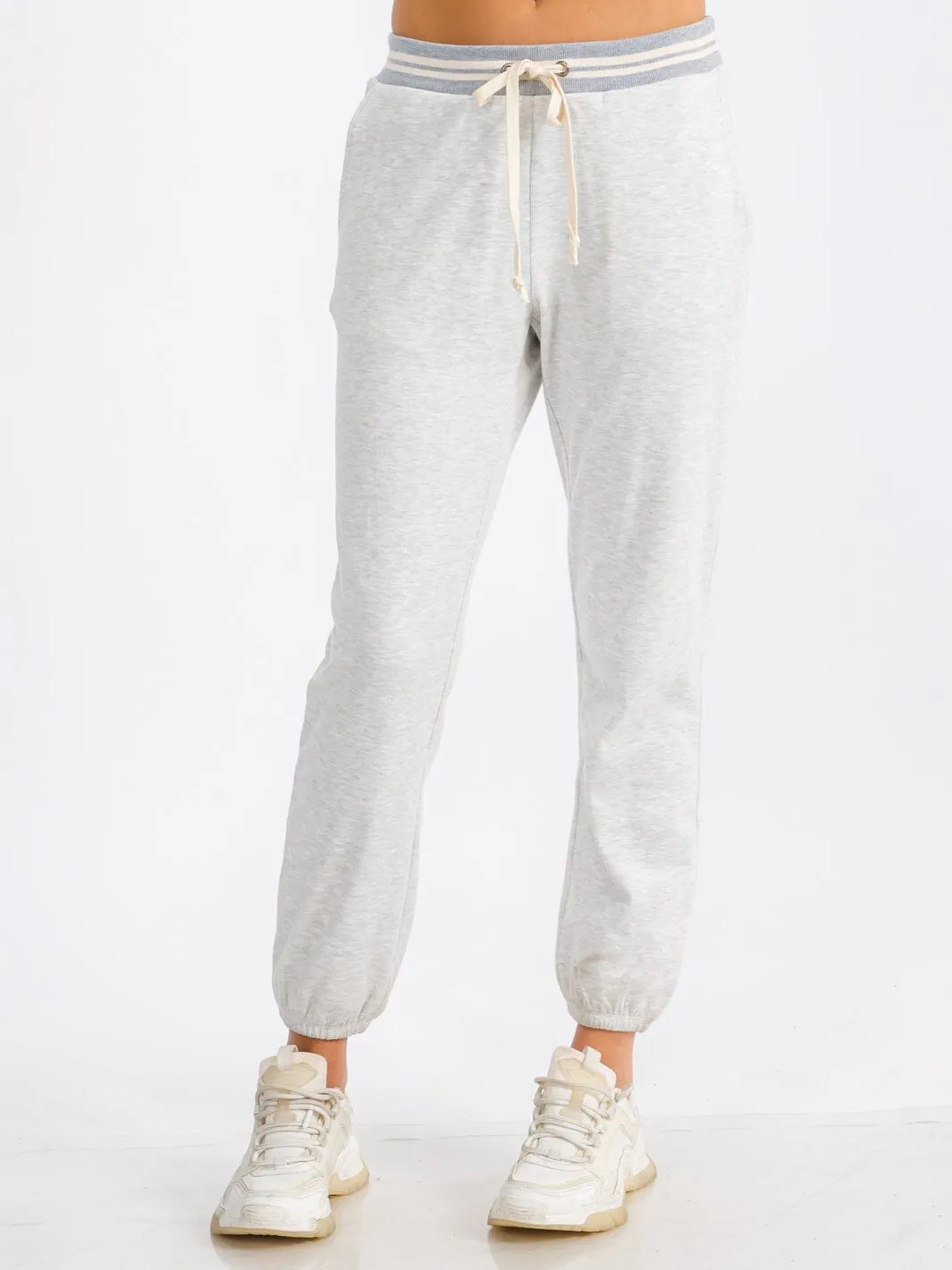 WOMEN'S ELASTIC WAIST FRONT POCKET JOGGER SWEATPANTS