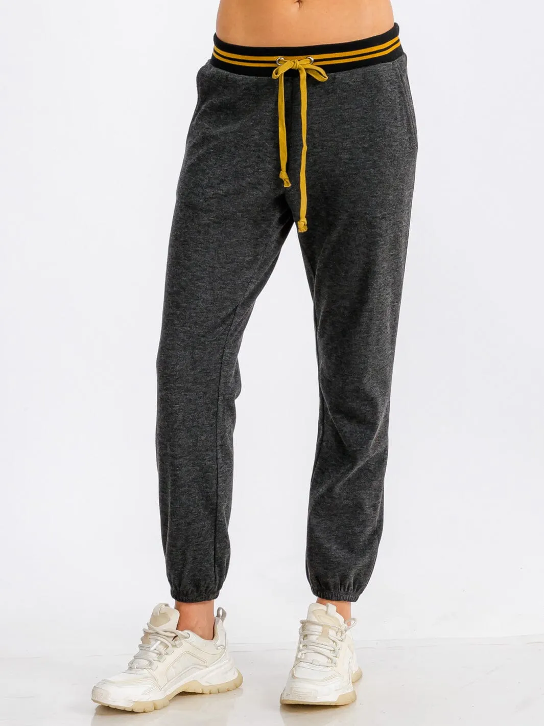WOMEN'S ELASTIC WAIST FRONT POCKET JOGGER SWEATPANTS