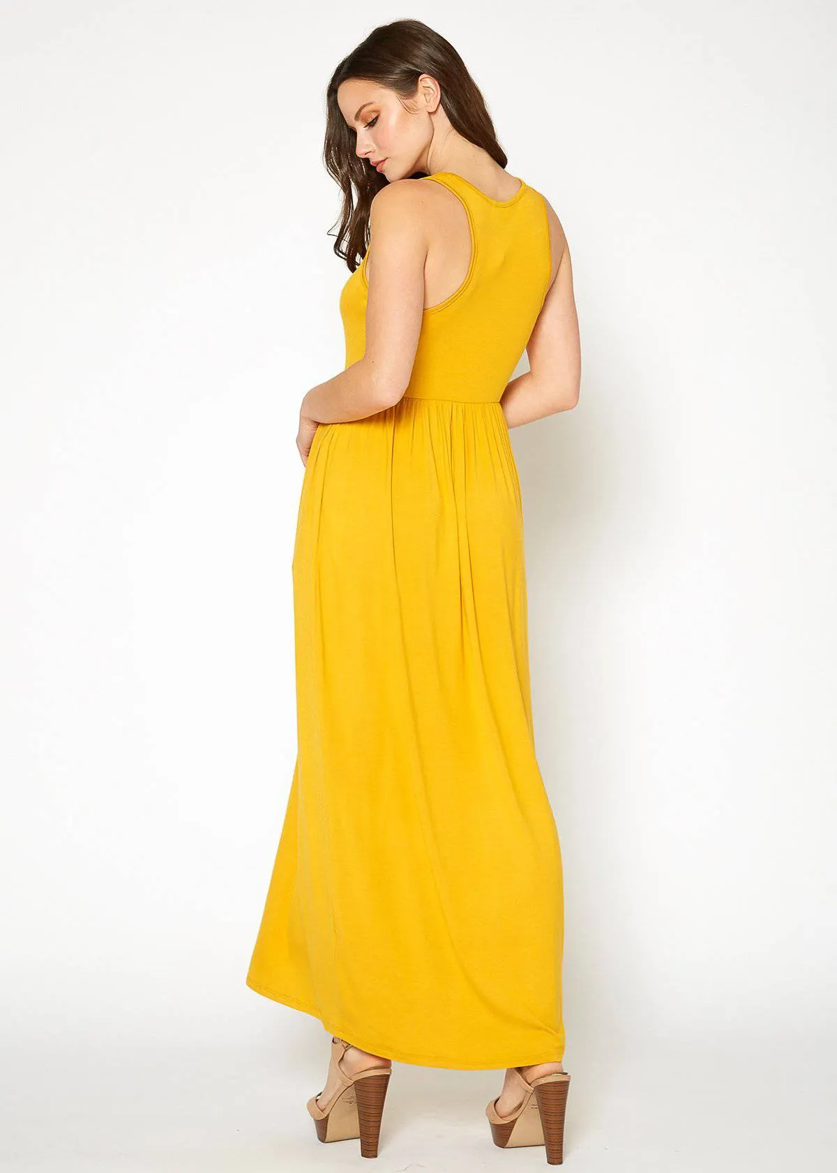 Womens Sleeveless Pleated Maxi Dress